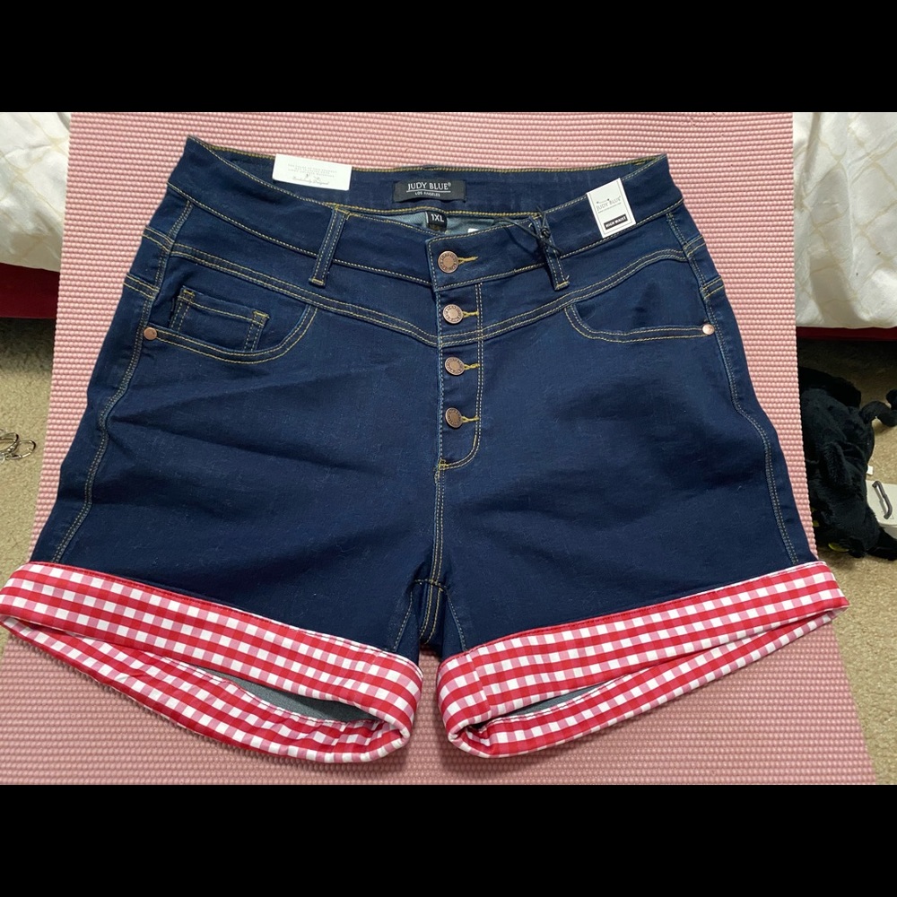 Judy Blue Shorts 1XL NWT